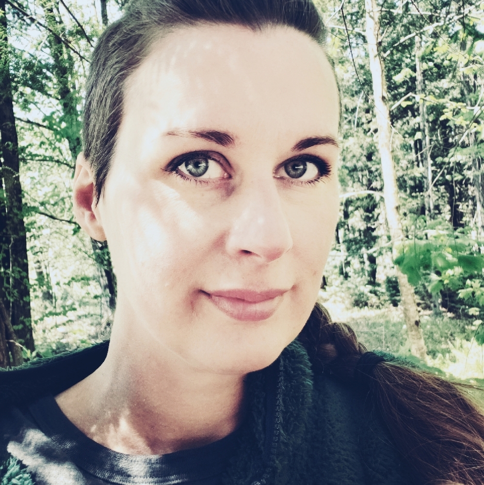 Meet your Posher, Regina